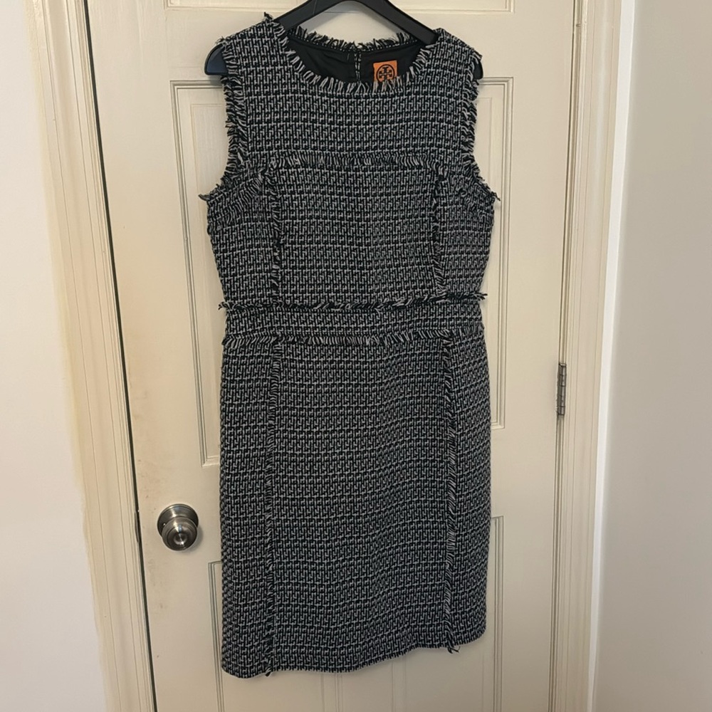 Tory Burch Petula dress navy & cream tweed Used but in excellent condition 14 sz